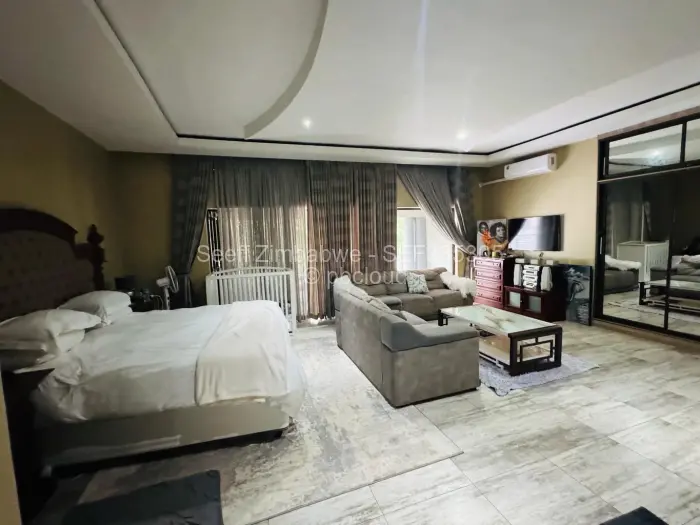 Townhouse/Cluster for Sale in Borrowdale, Harare