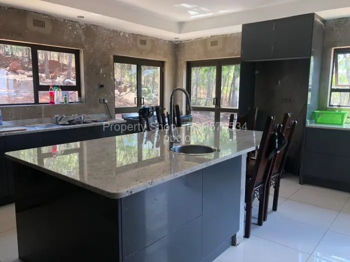 5 Bedroom House for Sale in Hogerty Hill, Harare