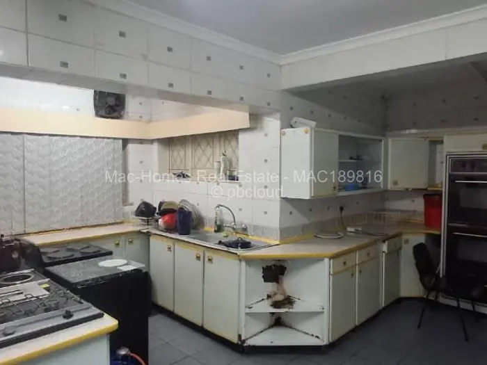 5 Bedroom House for Sale in Eastlea, Harare