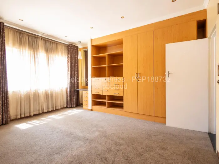 Townhouse/Complex/Cluster for Sale in Avenues, Harare