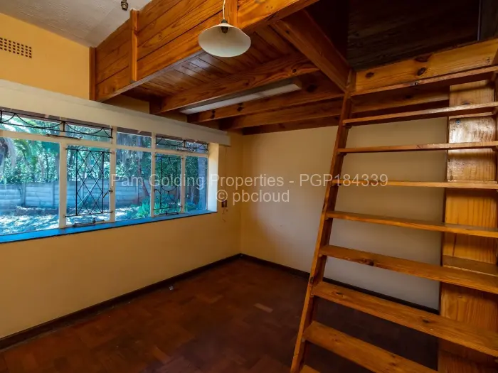 5 Bedroom House for Sale in Highlands, Harare