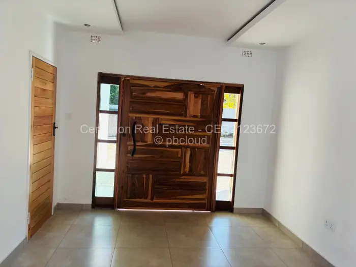 6 Bedroom House to Rent in Glen Lorne