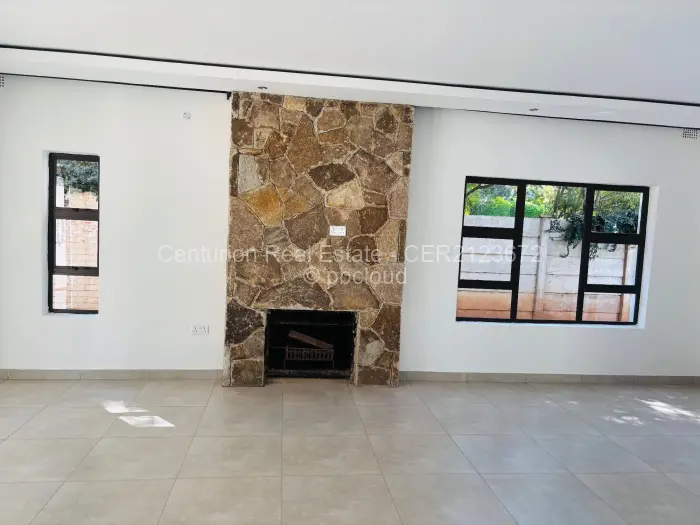 6 Bedroom House to Rent in Glen Lorne