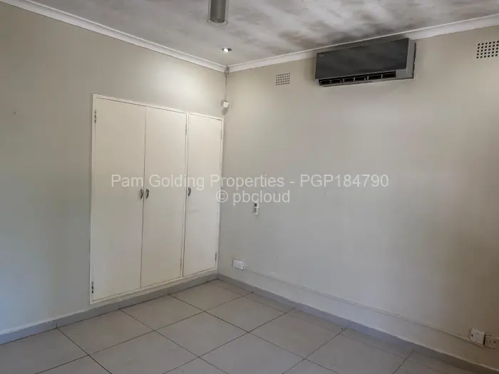Flat/Apartment to Rent in Greystone Park
