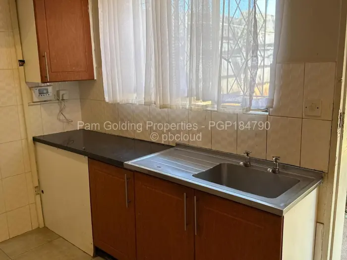 Flat/Apartment to Rent in Greystone Park