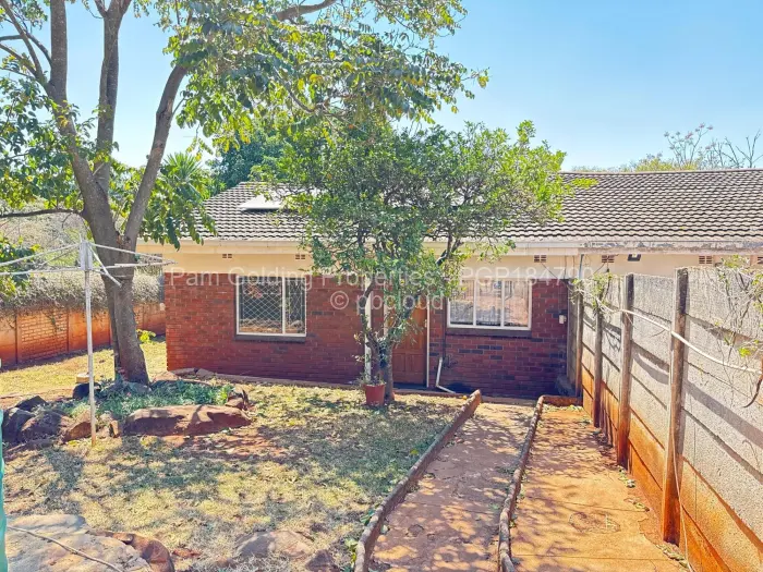 Flat/Apartment to Rent in Greystone Park