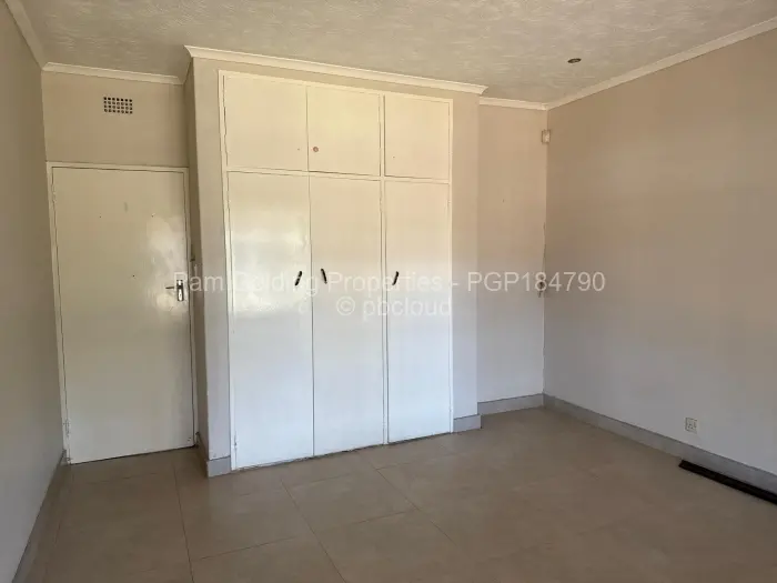 Flat/Apartment to Rent in Greystone Park