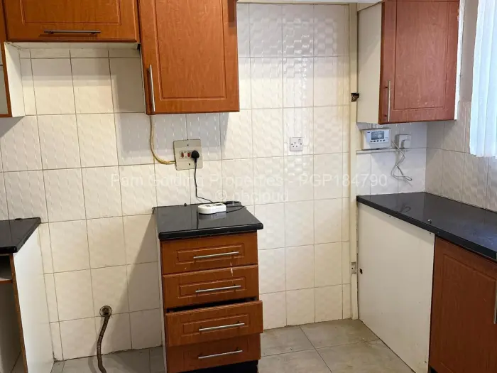 Flat/Apartment to Rent in Greystone Park