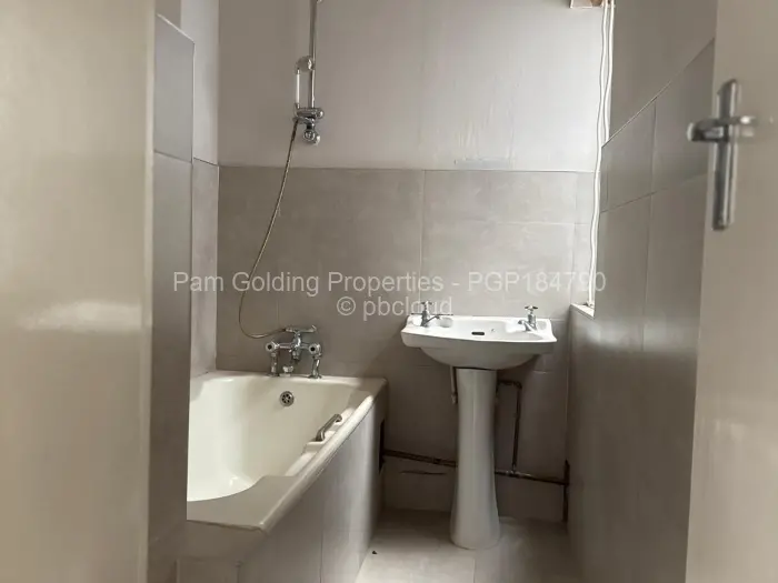Flat/Apartment to Rent in Greystone Park