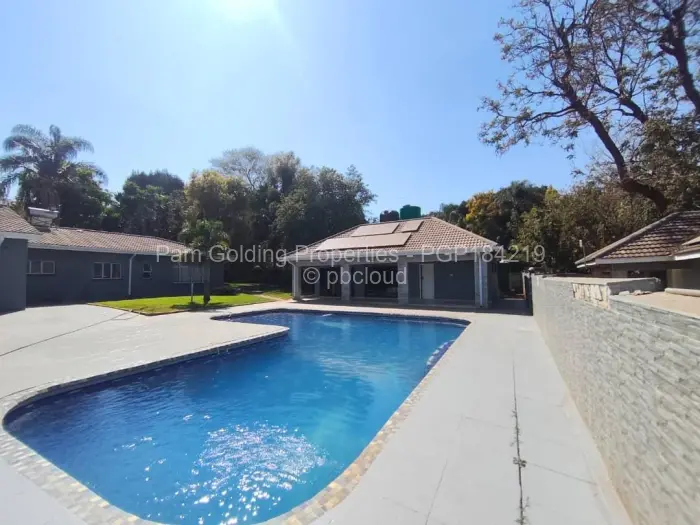 7 Bedroom House to Rent in Greystone Park