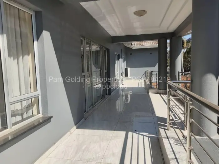 7 Bedroom House to Rent in Greystone Park