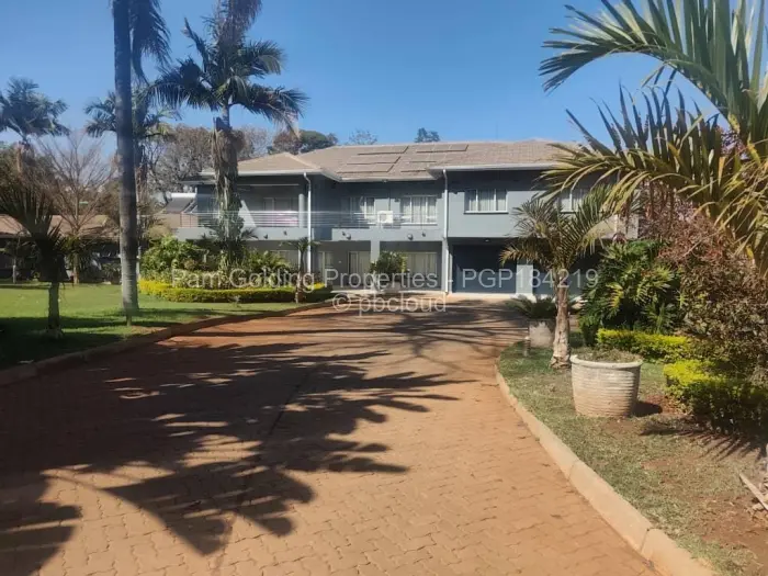 7 Bedroom House to Rent in Greystone Park