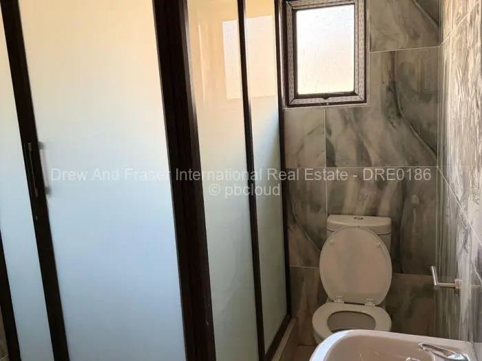 Townhouse/Complex/Cluster to Rent in Arlington, Harare