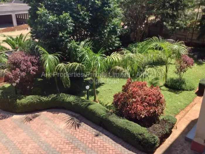 5 Bedroom House to Rent in Emerald Hill