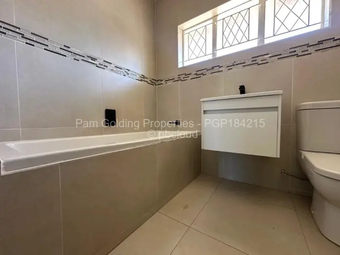 3 Bedroom House to Rent in Northwood