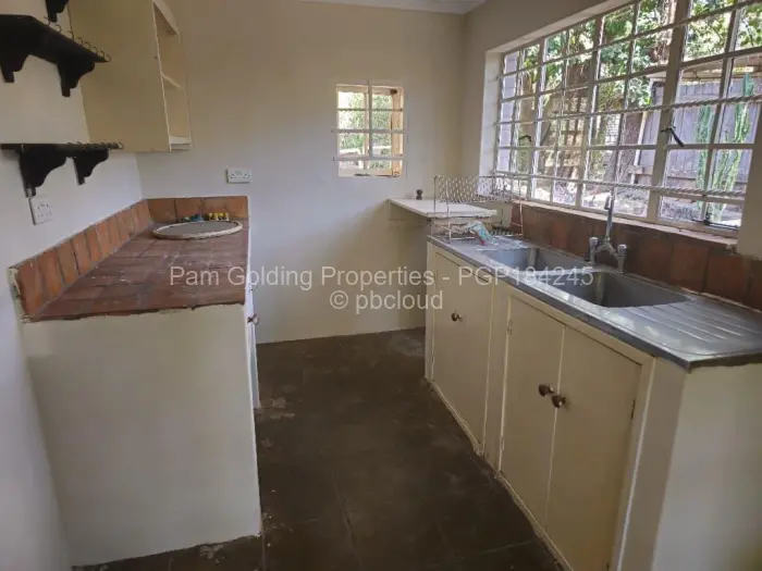 1 Bedroom Cottage/Garden Flat to Rent in Greendale
