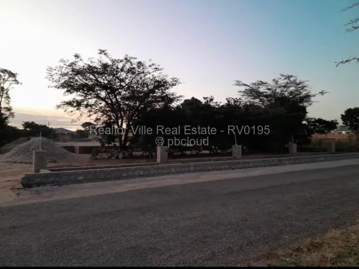 Stand for Sale in Arlington, Harare