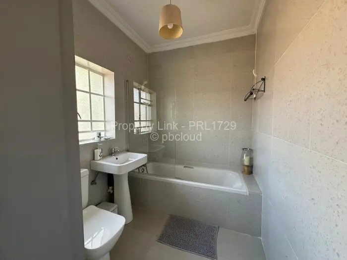 Townhouse/Complex/Cluster to Rent in Rolf Valley