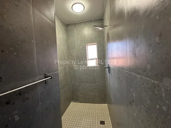 Townhouse/Complex/Cluster to Rent in Rolf Valley