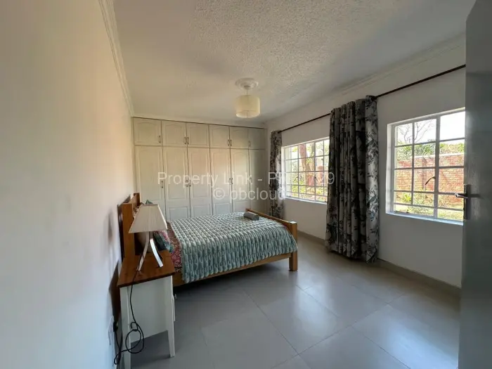 Townhouse/Complex/Cluster to Rent in Rolf Valley