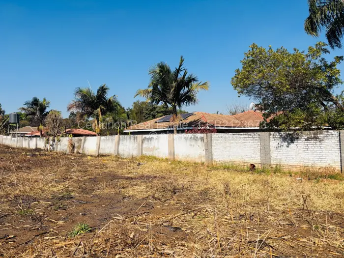 Residential Stand for Sale in Borrowdale Brooke, Harare