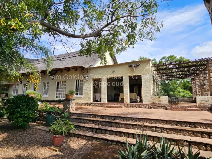 4 Bedroom House for Sale in Burnside, Bulawayo