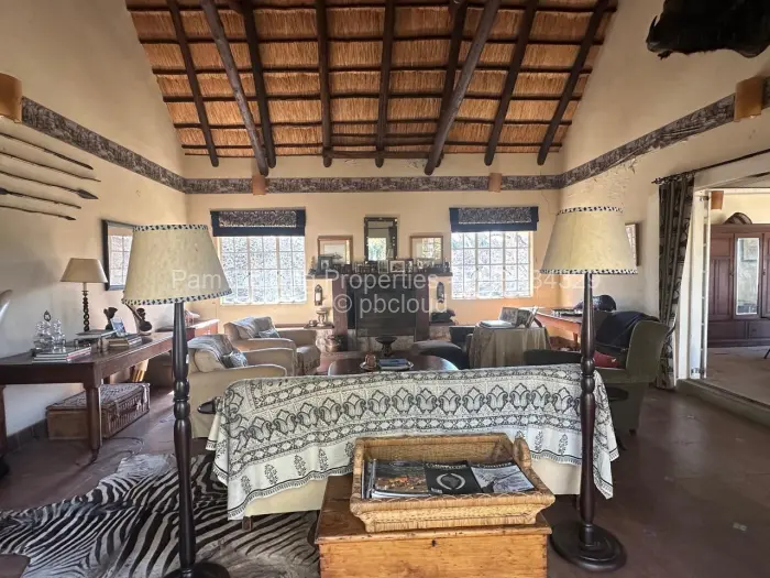 4 Bedroom House for Sale in Burnside, Bulawayo