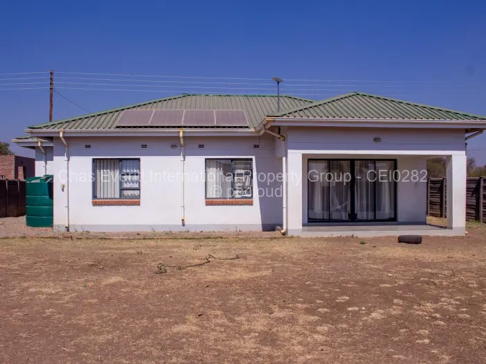 3 Bedroom House for Sale in Hopeville, Bulawayo