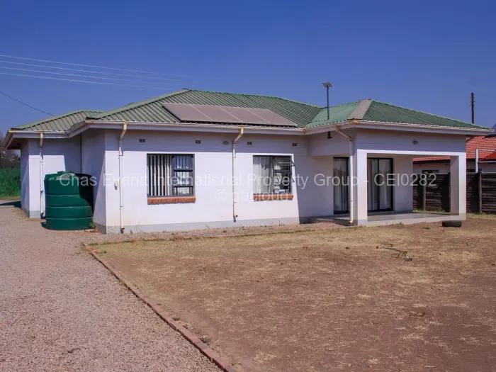 3 Bedroom House for Sale in Hopeville, Bulawayo