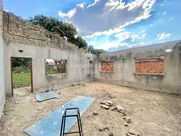 4 Bedroom House for Sale in Zimre Park, Harare