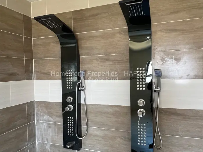 9 Bedroom House for Sale in Brookeview, Harare