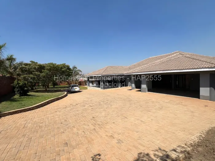 9 Bedroom House for Sale in Brookeview, Harare