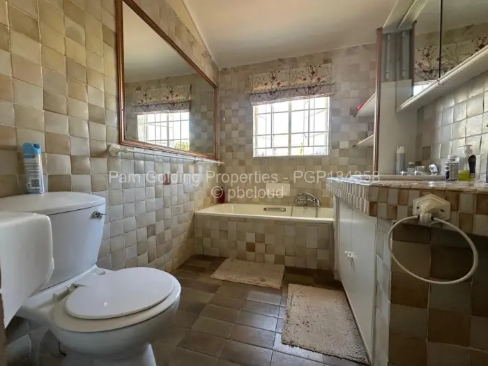 Townhouse/Complex/Cluster to Rent in Borrowdale