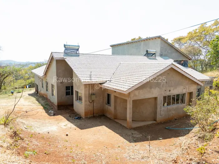 4 Bedroom House for Sale in Shawasha Hills, Harare