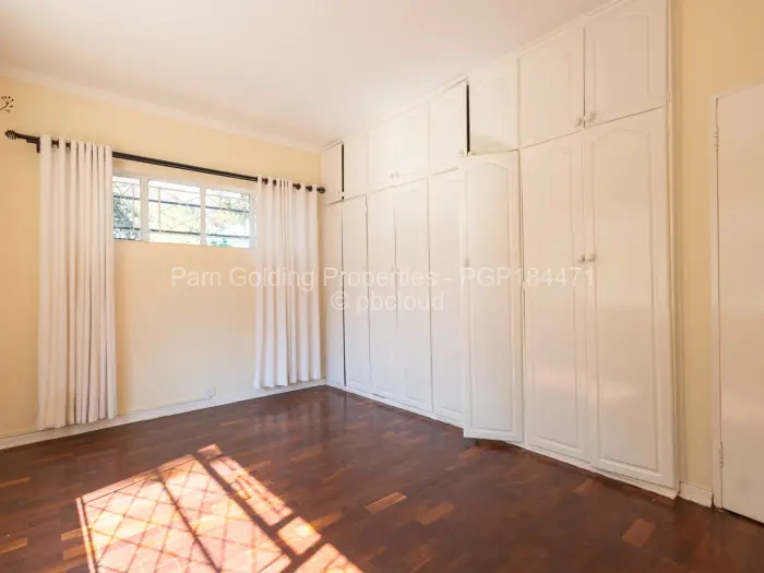 9 Bedroom House for Sale in Greendale, Harare