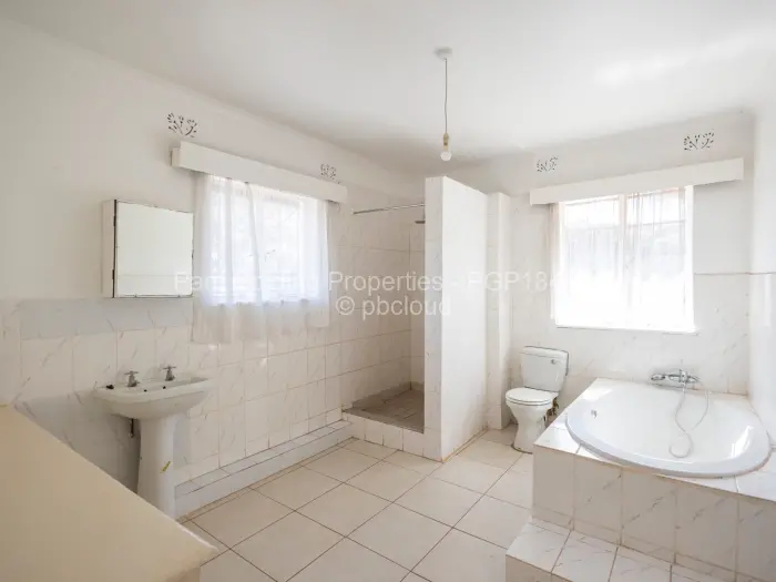 9 Bedroom House for Sale in Greendale, Harare