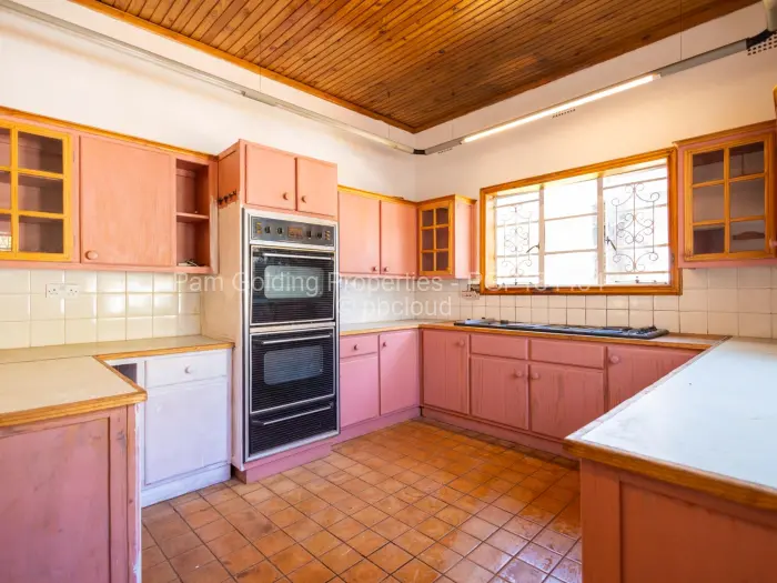 4 Bedroom House for Sale in Chisipite, Harare