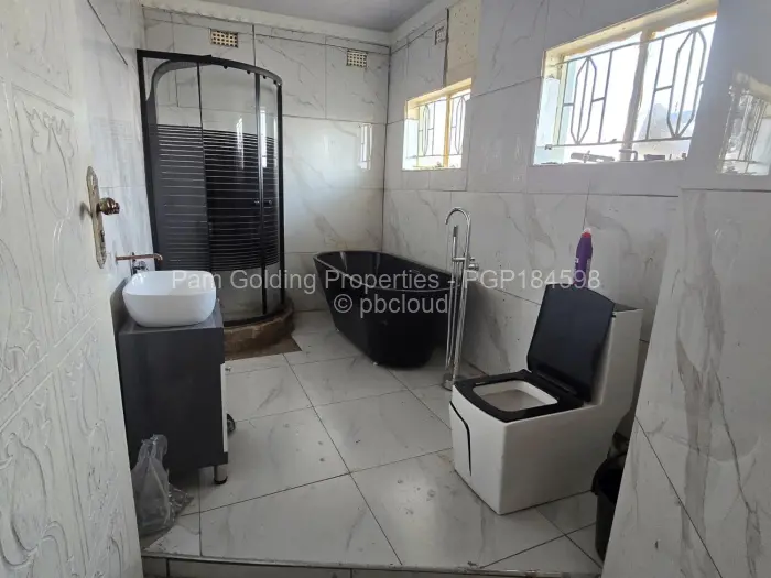 5 Bedroom House for Sale in Burnside, Bulawayo