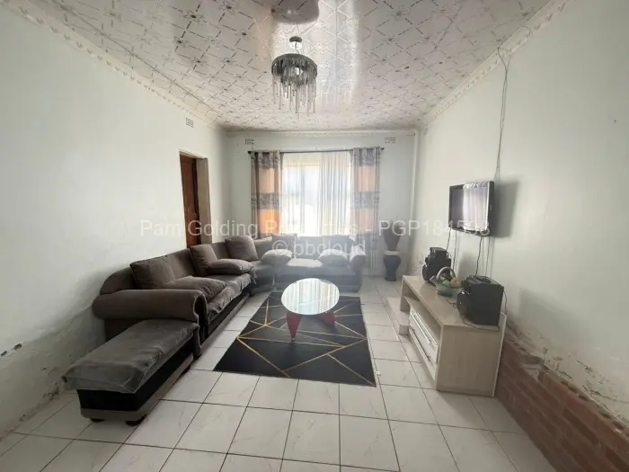 5 Bedroom House for Sale in Burnside, Bulawayo