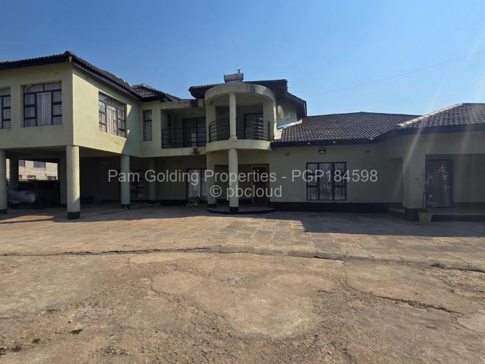 5 Bedroom House for Sale in Burnside, Bulawayo
