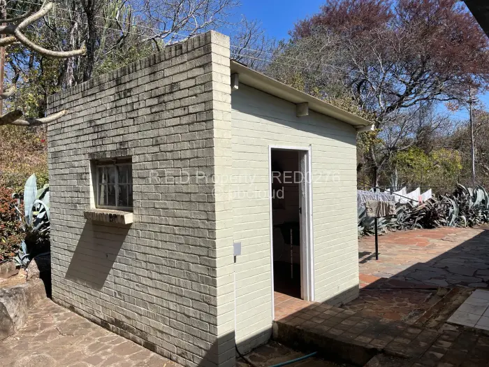 4 Bedroom House for Sale in Burnside, Bulawayo