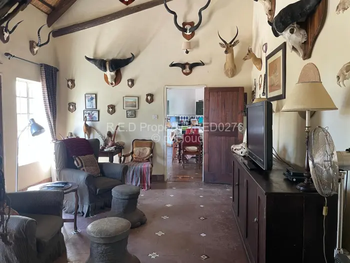 4 Bedroom House for Sale in Burnside, Bulawayo