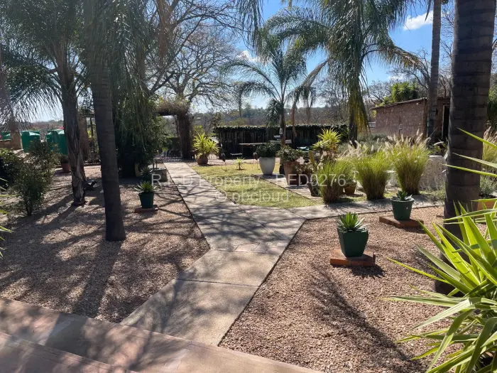 4 Bedroom House for Sale in Burnside, Bulawayo