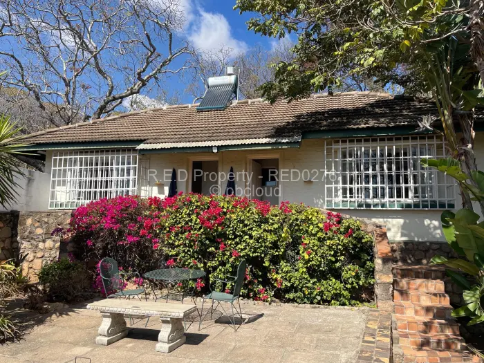 4 Bedroom House for Sale in Burnside, Bulawayo