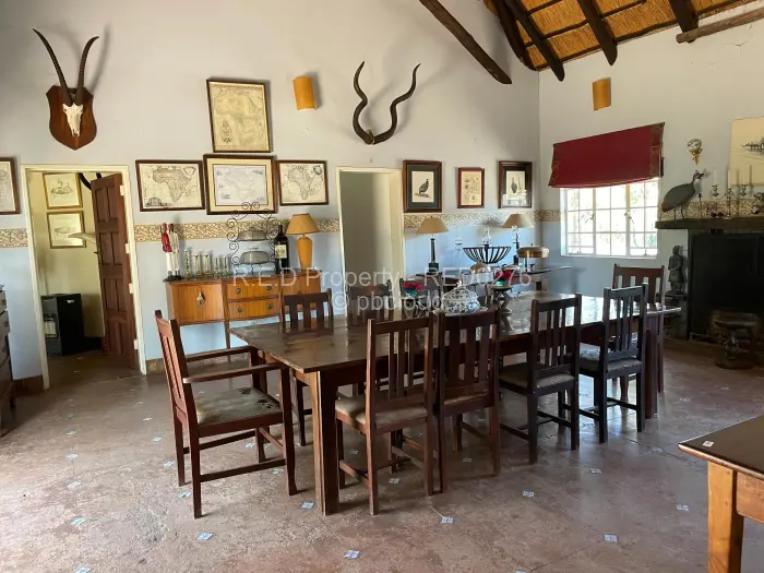 4 Bedroom House for Sale in Burnside, Bulawayo