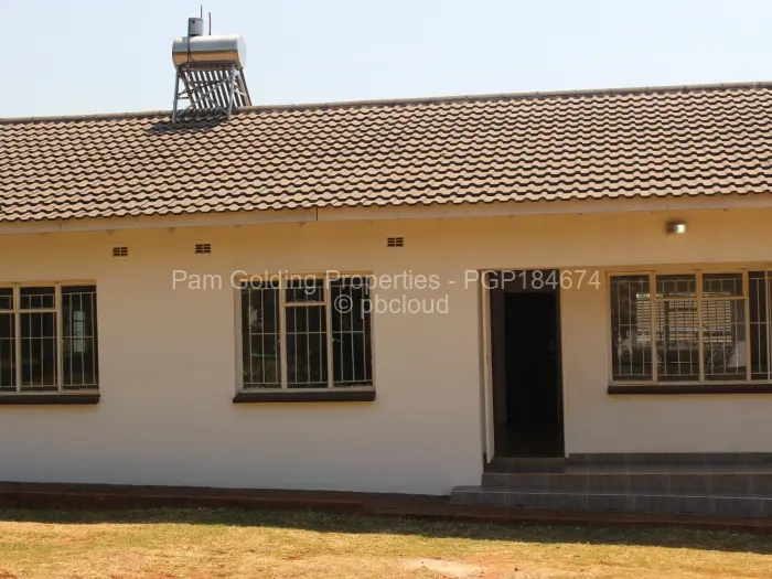 3 Bedroom Cottage/Garden Flat to Rent in Mandara, Harare