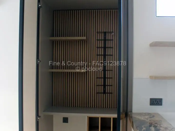 Townhouse/Complex/Cluster for Sale in Mount Pleasant, Harare