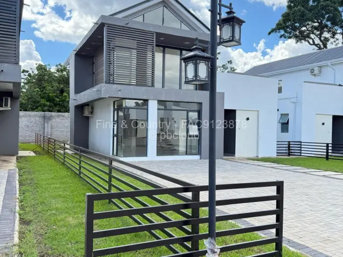 Townhouse/Complex/Cluster for Sale in Mount Pleasant, Harare