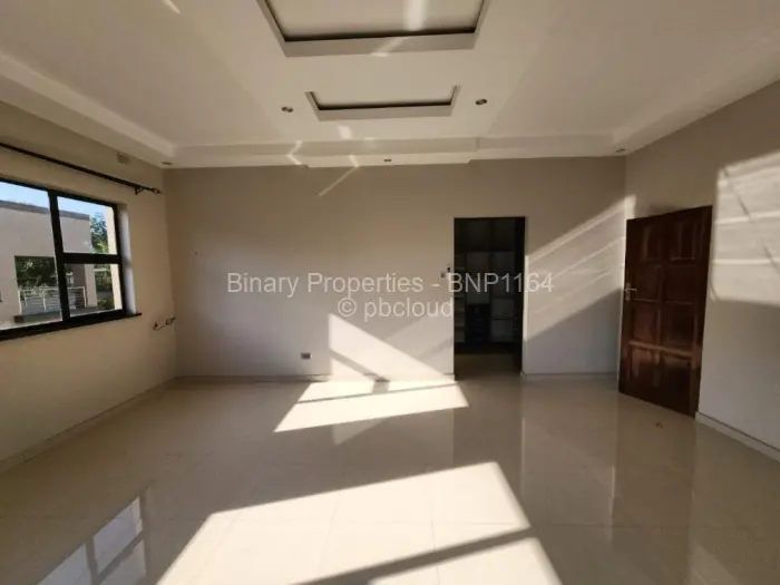 Townhouse/Complex/Cluster to Rent in Ryelands