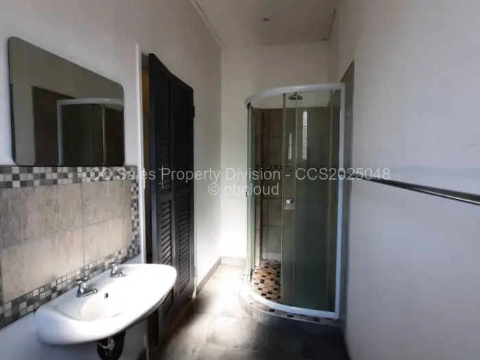 4 Bedroom House for Sale in Famona, Bulawayo